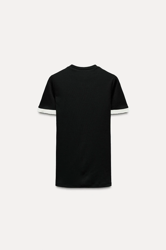 CONTRAST TRIM T-SHIRT