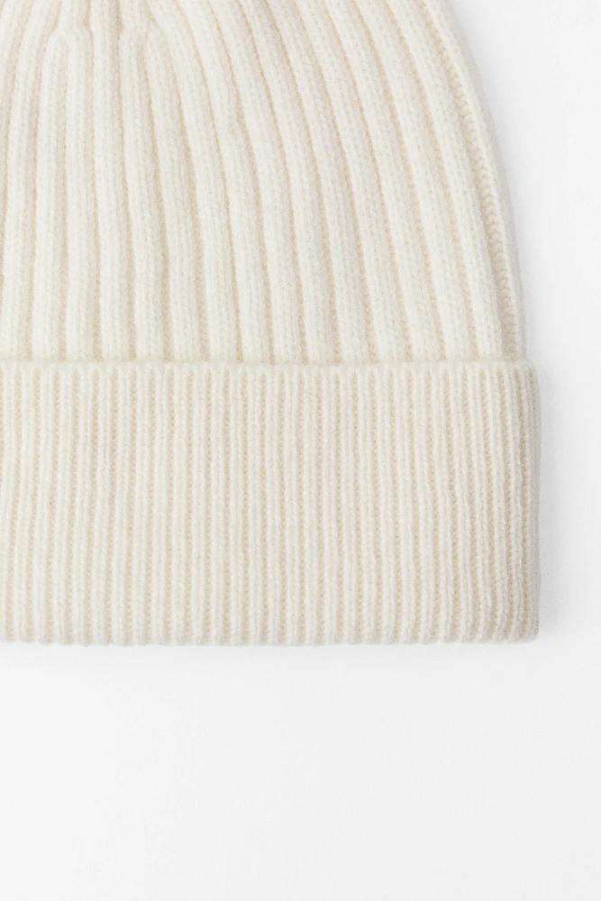 WOOL AND CASHMERE BLEND BEANIE HAT SKI COLLECTION