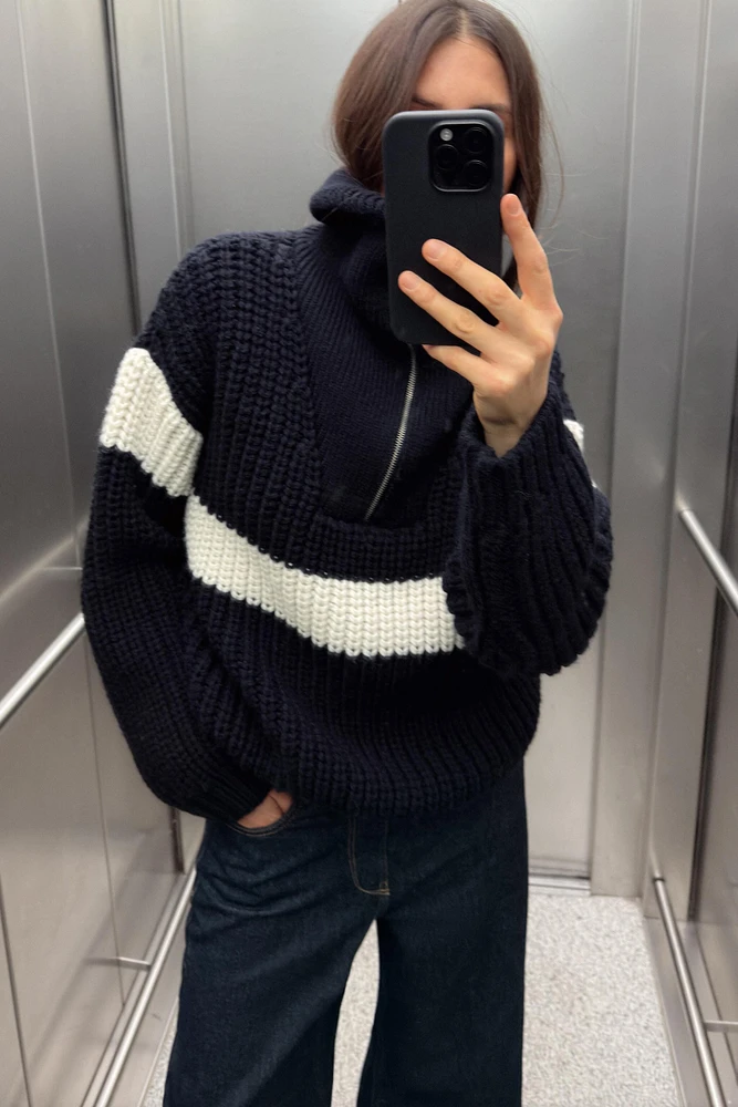 STRIPED KNIT SWEATER