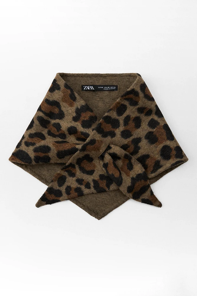 ANIMAL PRINT WOOL BLEND BANDANA