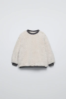 FAUX FUR SWEATSHIRT