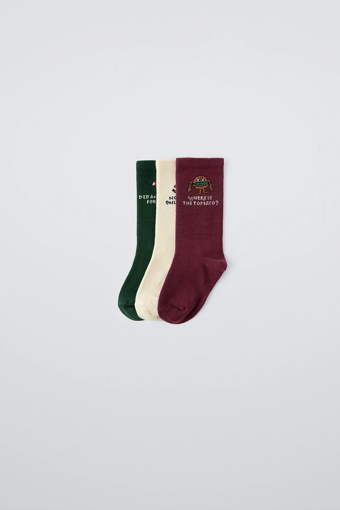 THREE-PACK OF PRINTED SOCKS