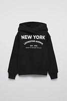 TEXT PRINT HOODED SWEATSHIRT