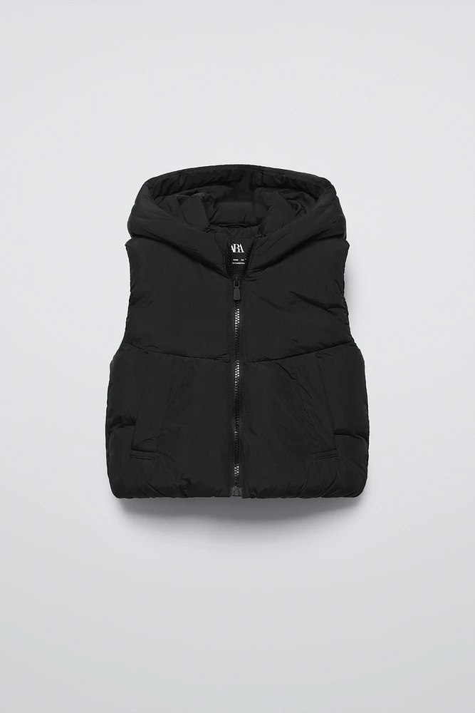 HOODED PUFFER VEST