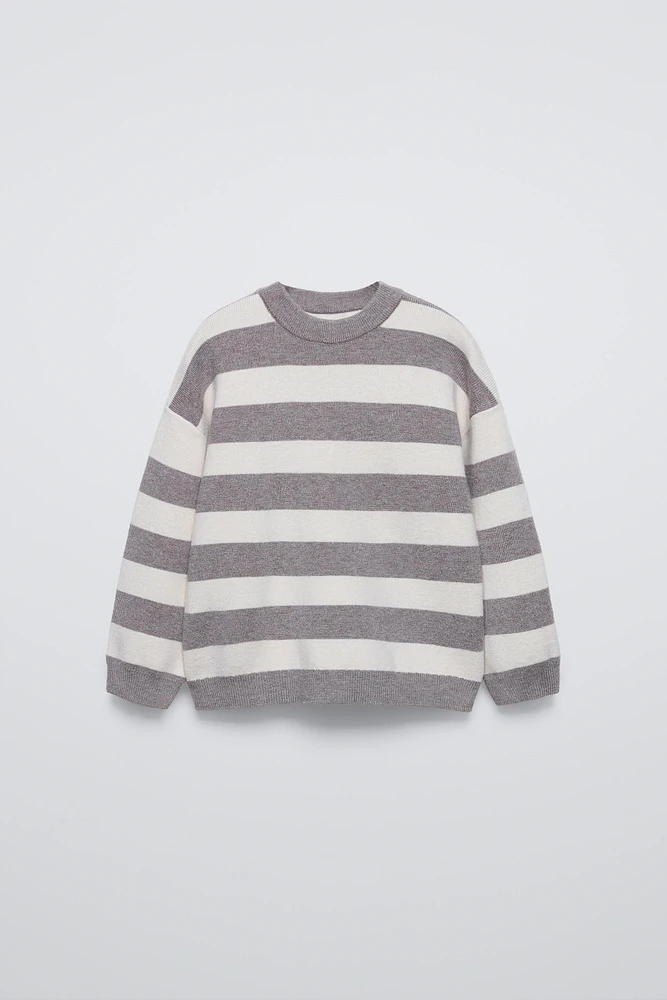 STRIPED KNIT SWEATER