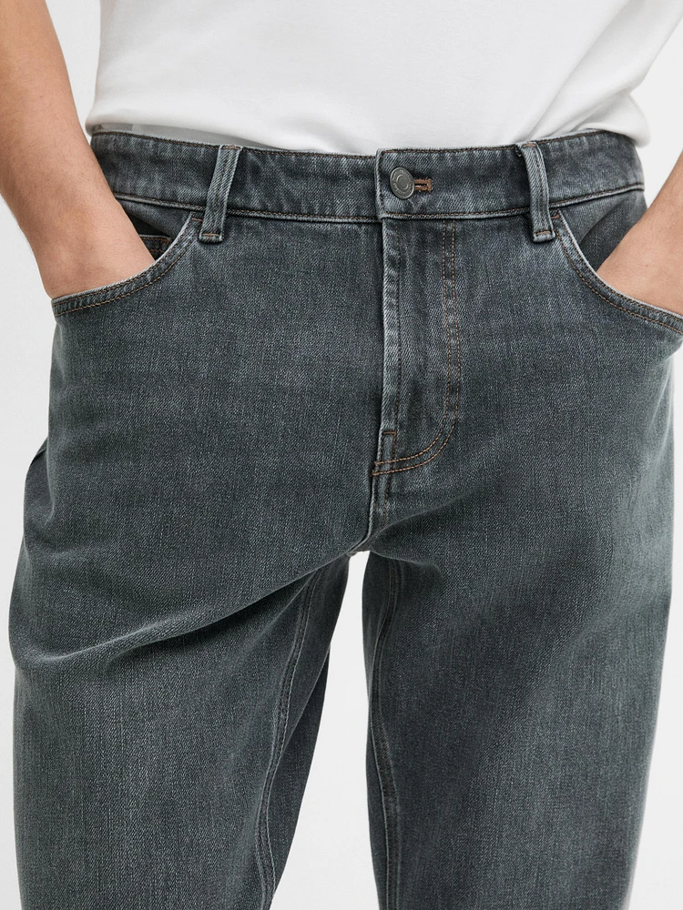 Jean tapered fit en coton mélangé