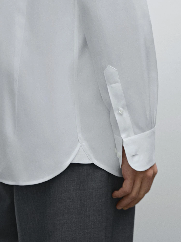 Slim fit 100% cotton twill shirt