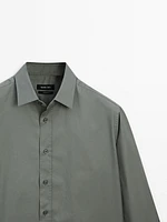 Regular fit 100% cotton twill shirt