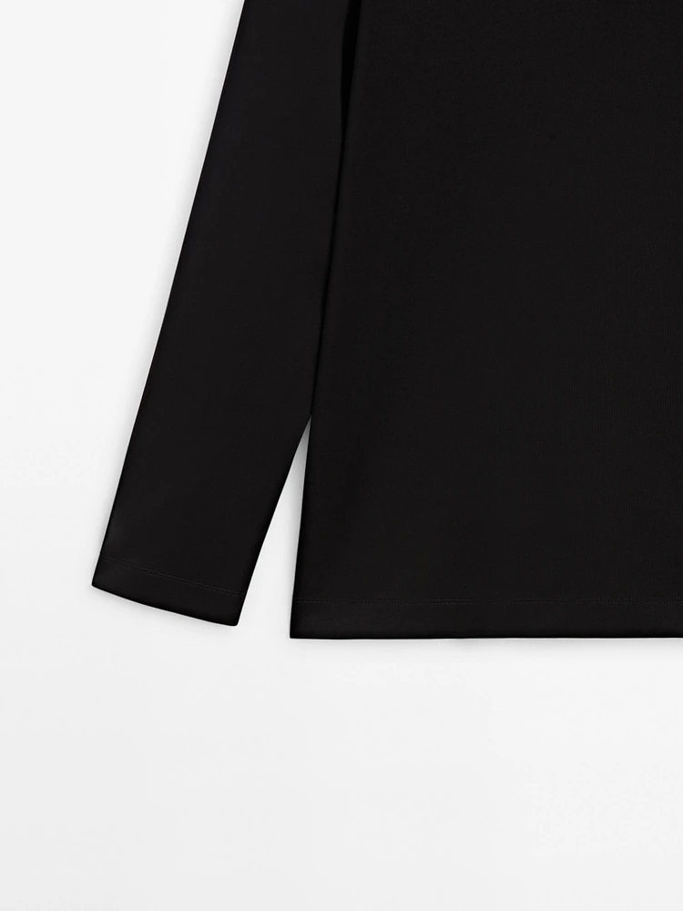 Mock neck knit sweater