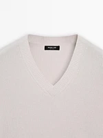 V-neck linen blend vest