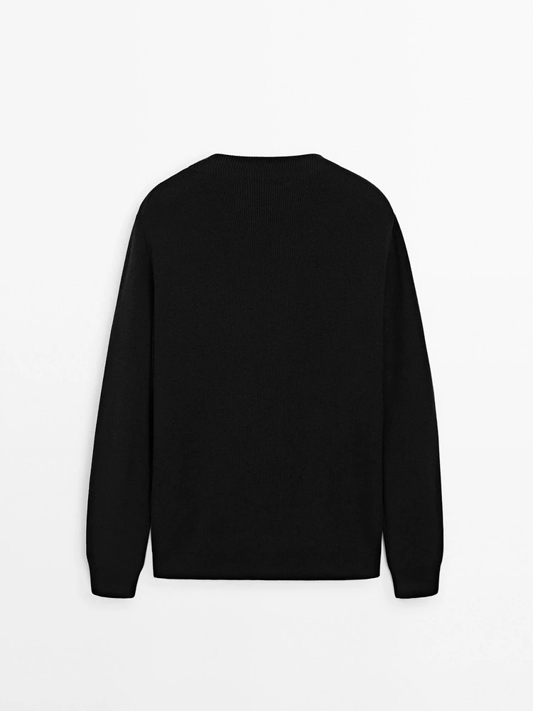 Mock turtleneck knit sweater