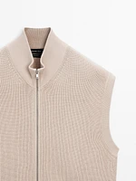 Cotton knit vest with zip