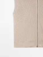 Cotton knit vest with zip