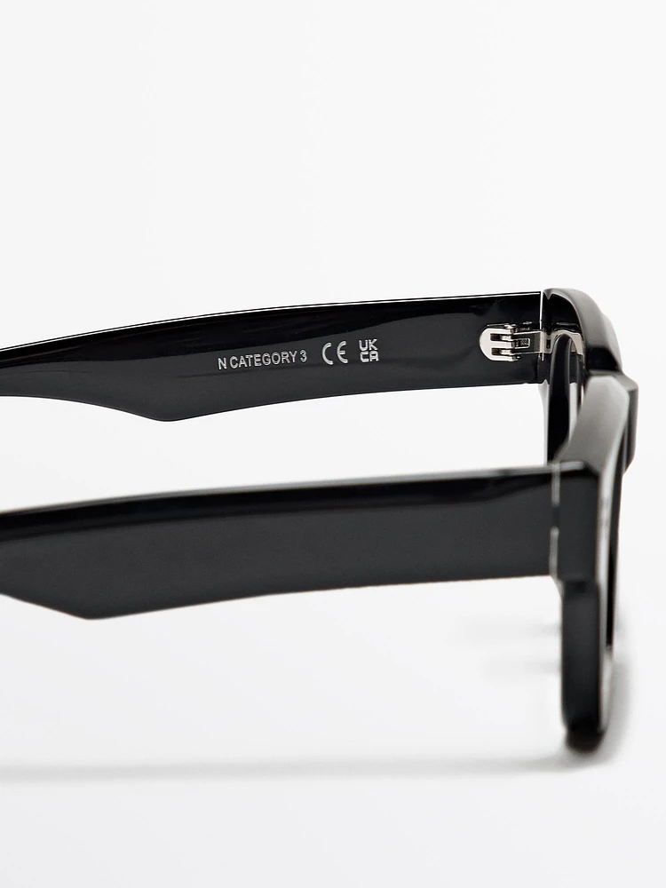 Narrow straight sunglasses