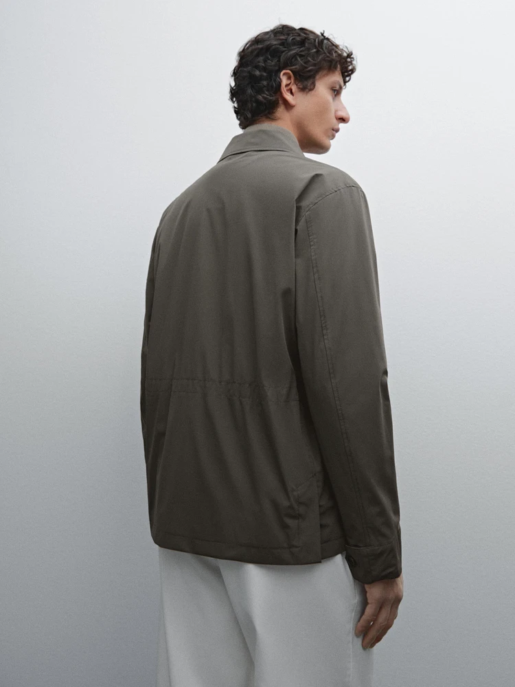 Stretch jacket with pocket details