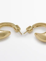 Oval hoop earrings