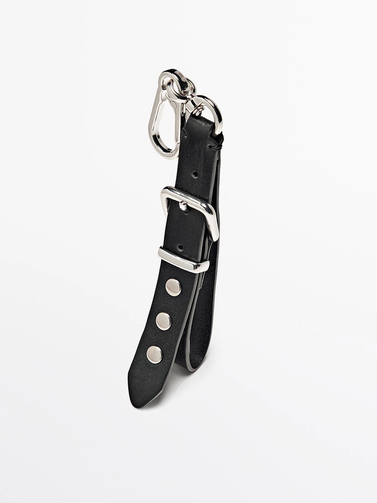 Nappa key ring with buckle and studs