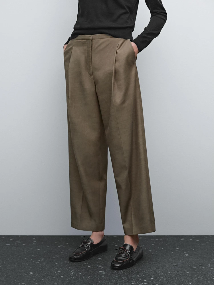 Darted trousers with thin waistband