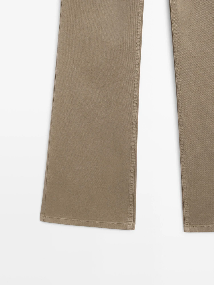 Faux jean taille haute coupe droite