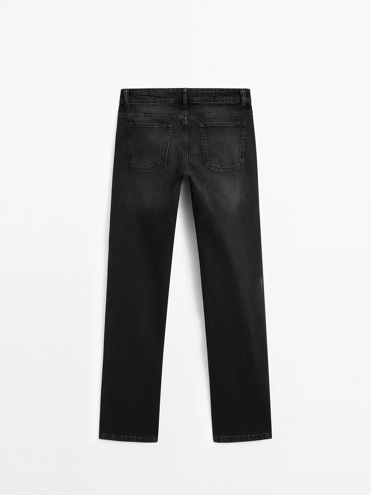 Low-rise straight-leg jeans