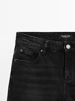 Low-rise straight-leg jeans