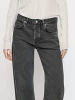 Mid-waist wide-leg jeans