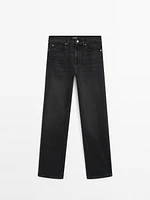 Straight-leg high-waist jeans