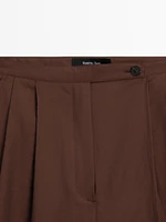 Flowing trousers with double darts