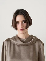 Flowing shirt with draped collar