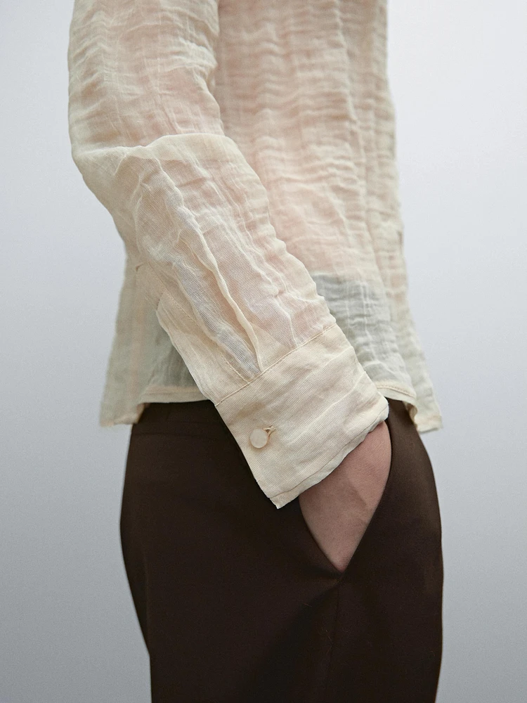 Cotton blend shirt with textured detail