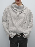 Shirt with drawstring collar and appliqué