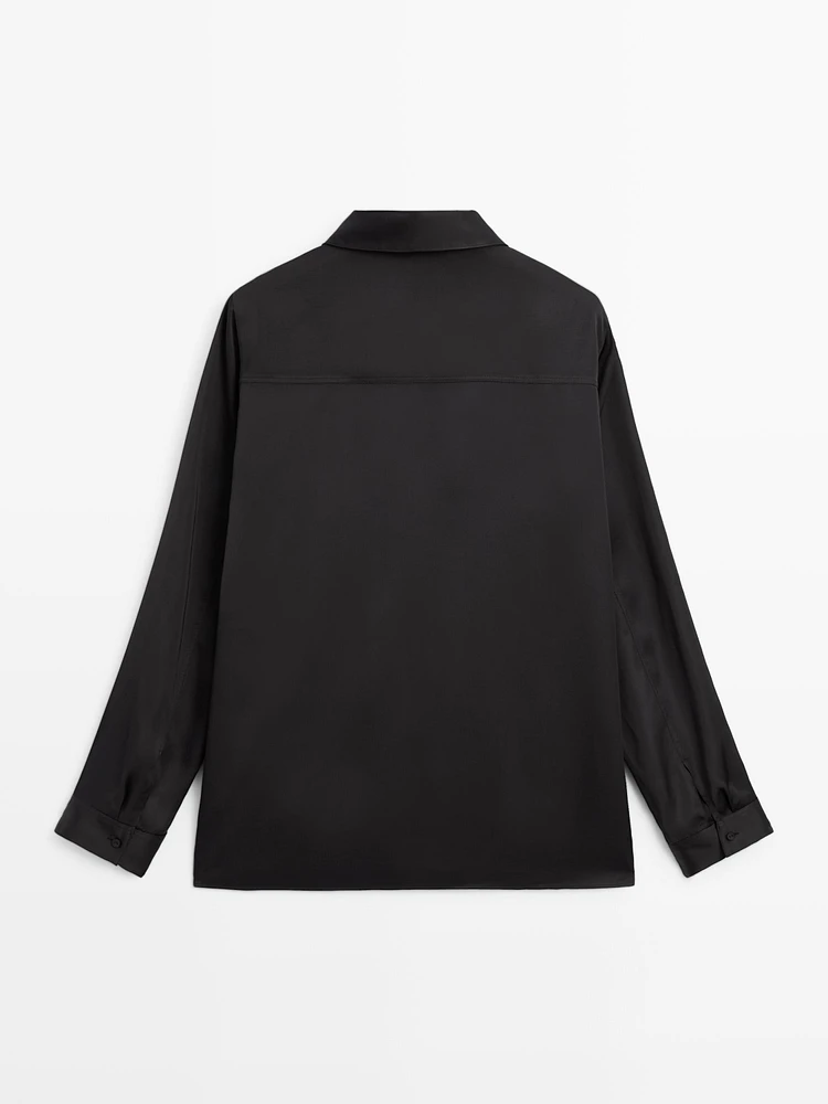 Long sleeve satin shirt with vents