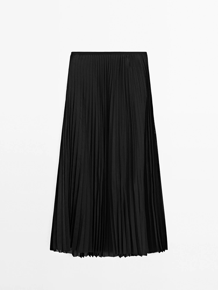 Pleated midi skirt with box pleats