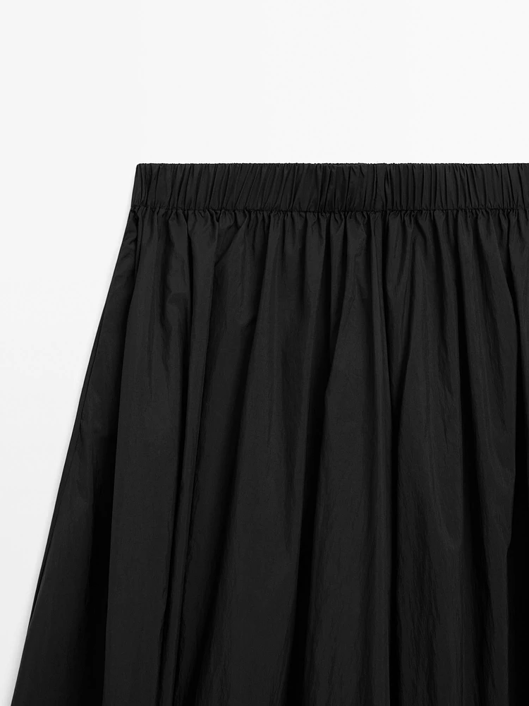 Elastic technical fabric skirt