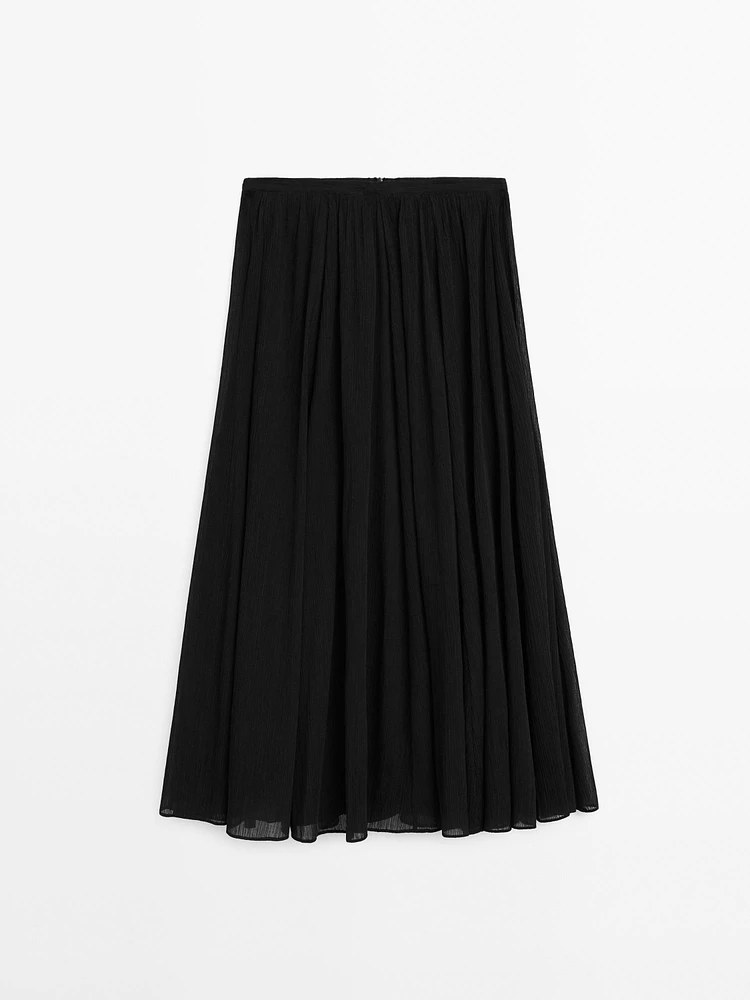 Voluminous pleated midi skirt