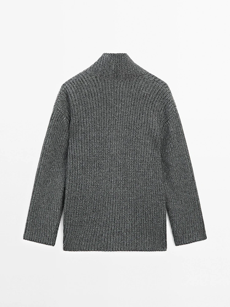 Purl knit scoop neck sweater