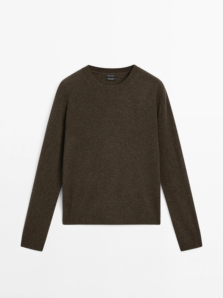 100% cashmere knit sweater