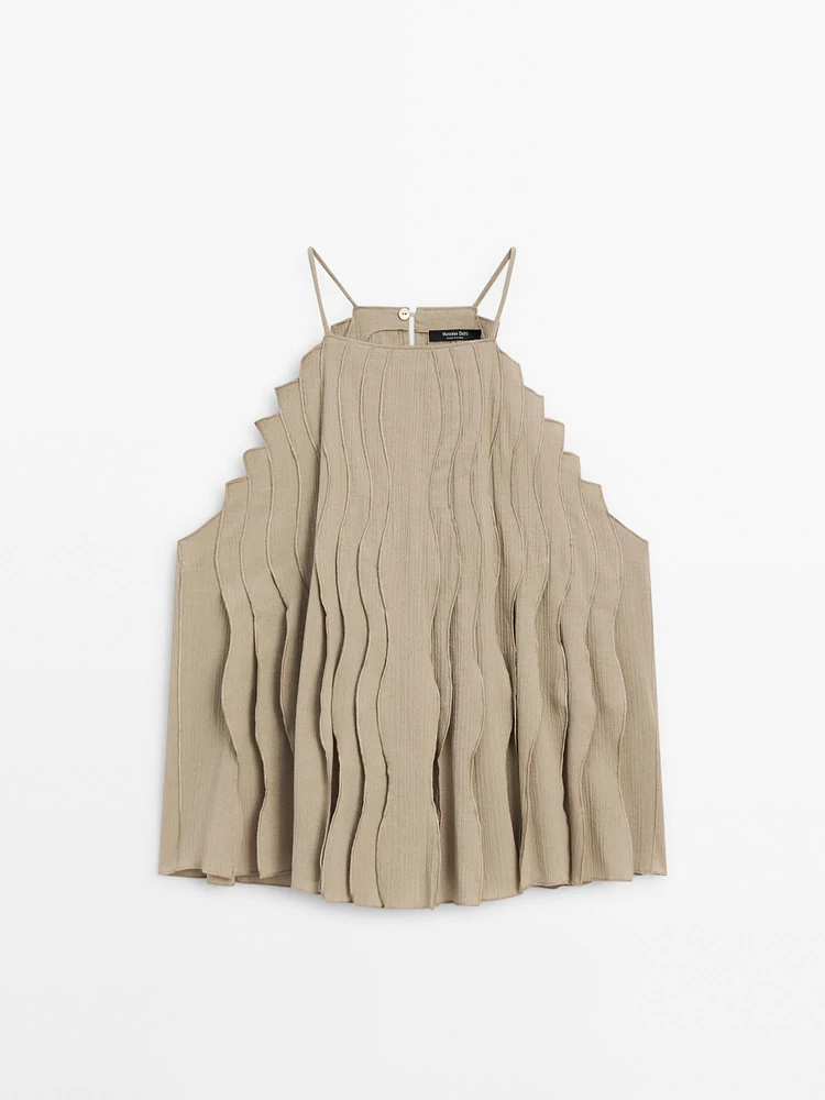 Wavy pleated halter top