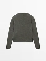 Linen V-neck knit sweater