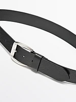 Leather belt with square buckle