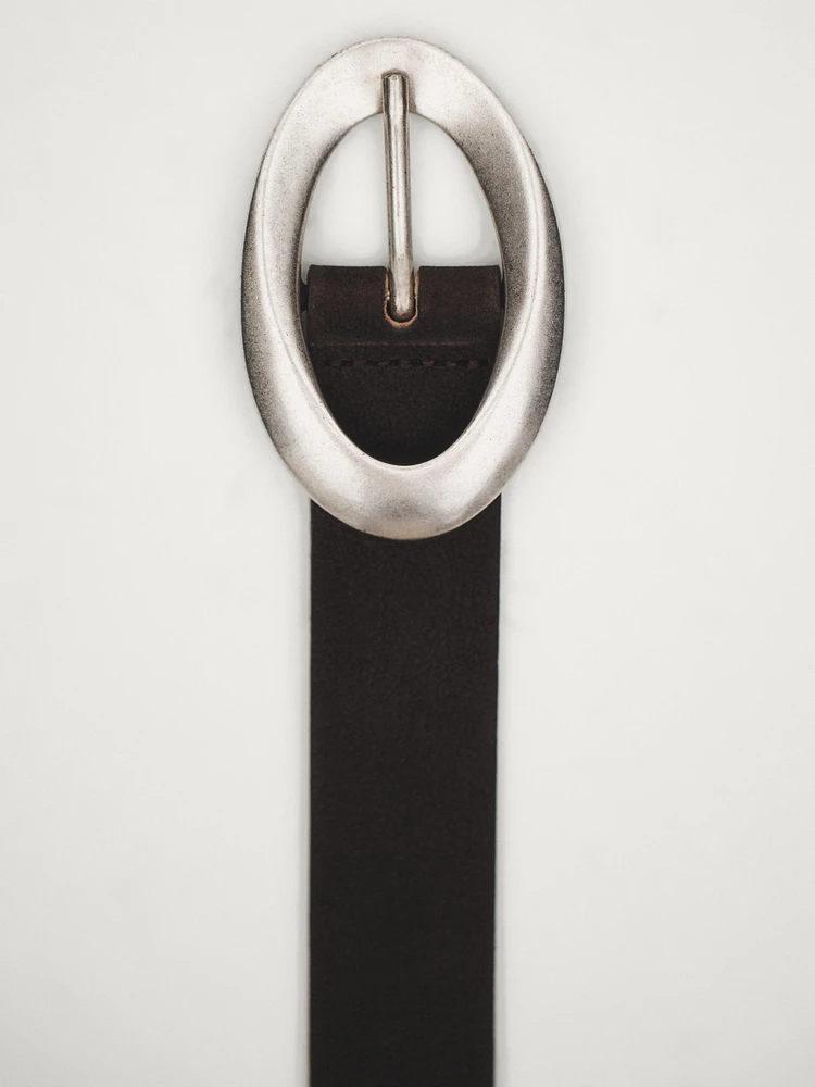 Nubuck leather belt with oval buckle