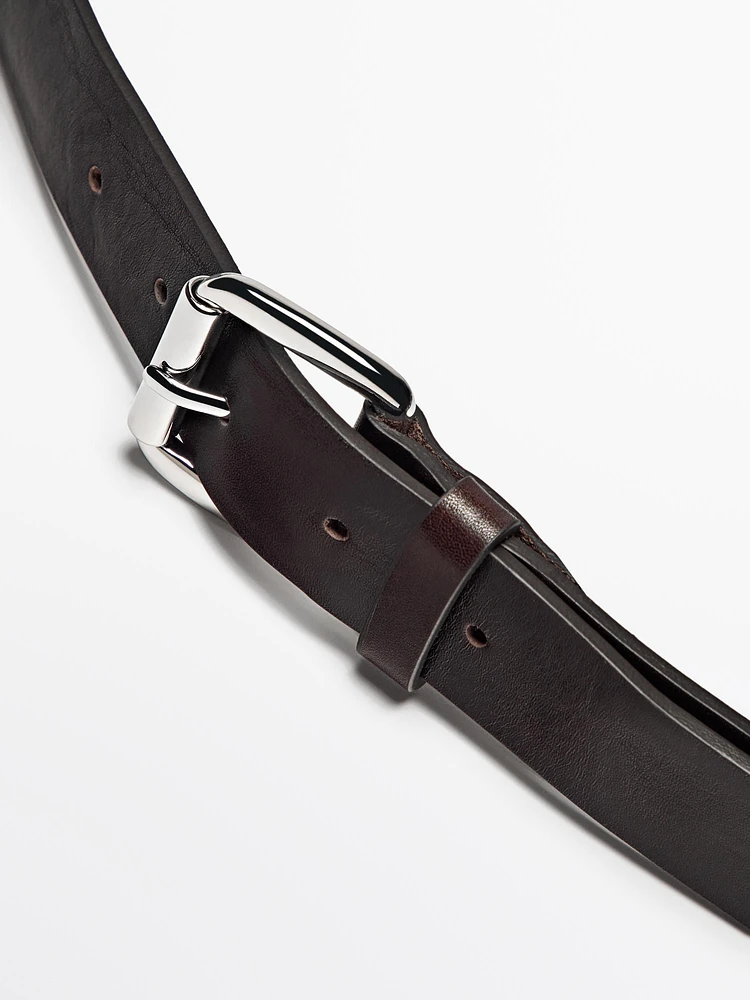 Leather belt with studs