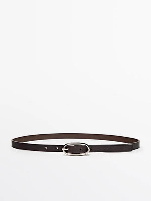 Ceinture en cuir avec boucle ovale
