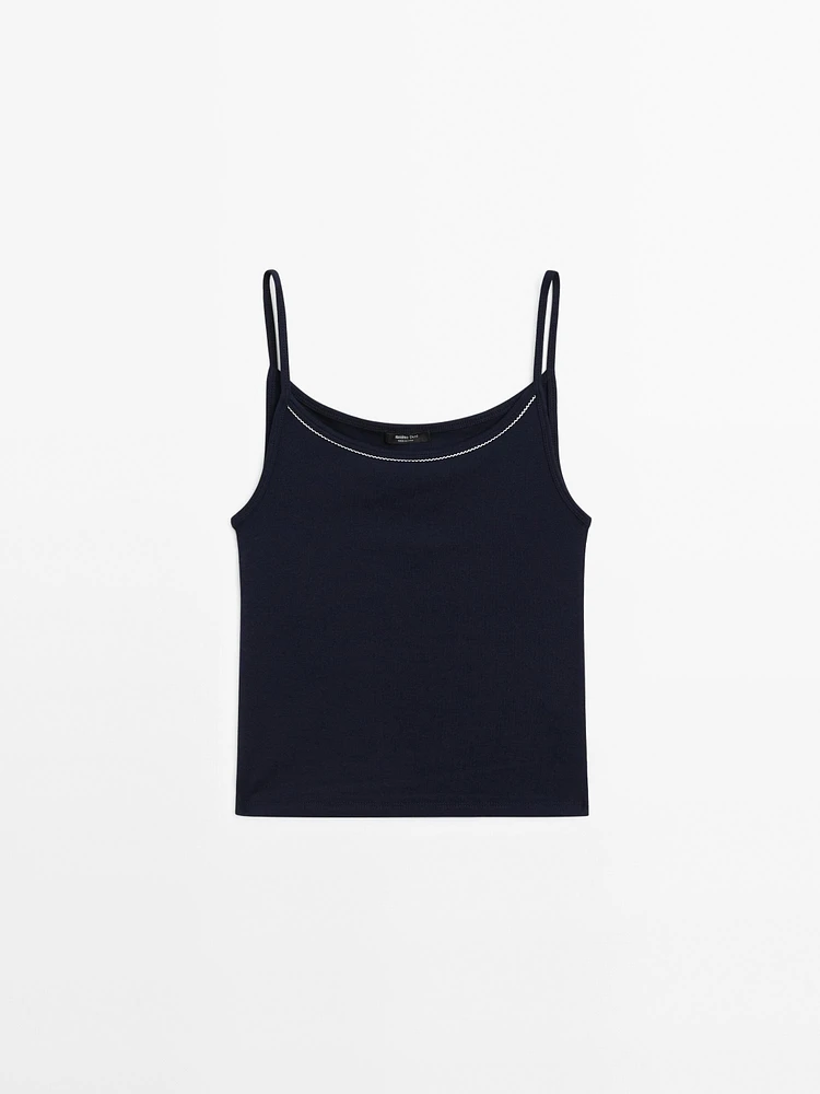 Top en maille à bretelles et dentelle