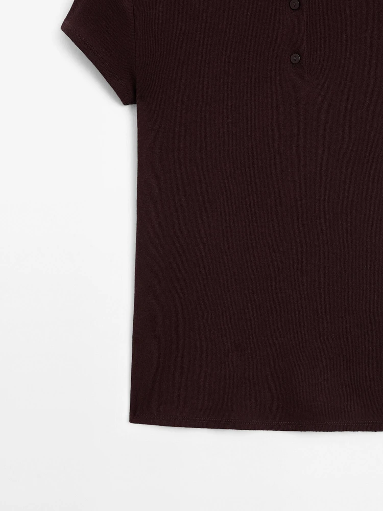 Short sleeve knit polo shirt