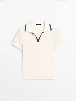 Short sleeve knit polo shirt with contrast ribbed trims