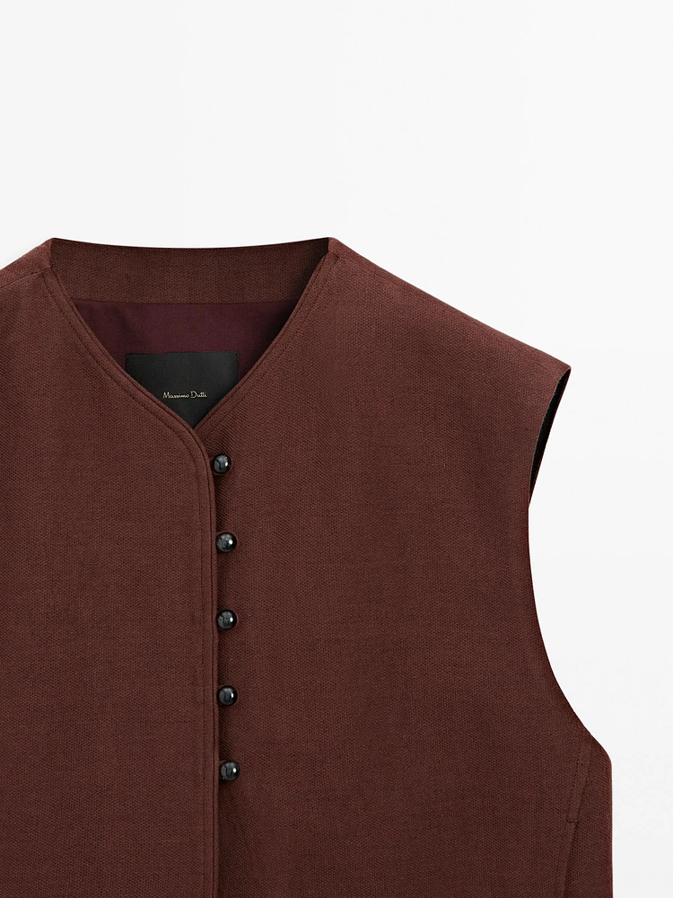 Linen blend waistcoat with buttons