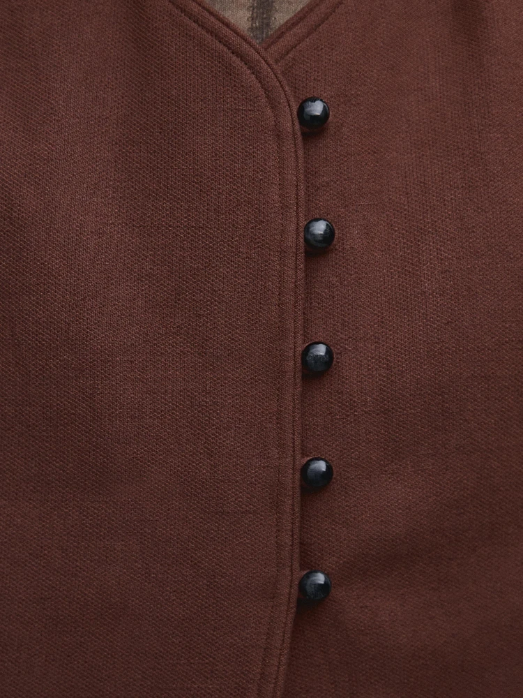 Linen blend waistcoat with buttons