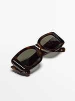 Rectangular tortoiseshell-effect sunglasses