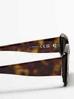 Rectangular tortoiseshell-effect sunglasses